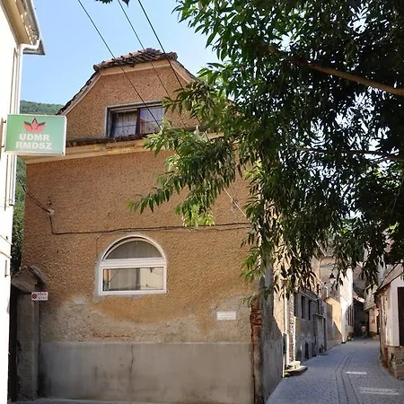Charming Old Centre Брашов